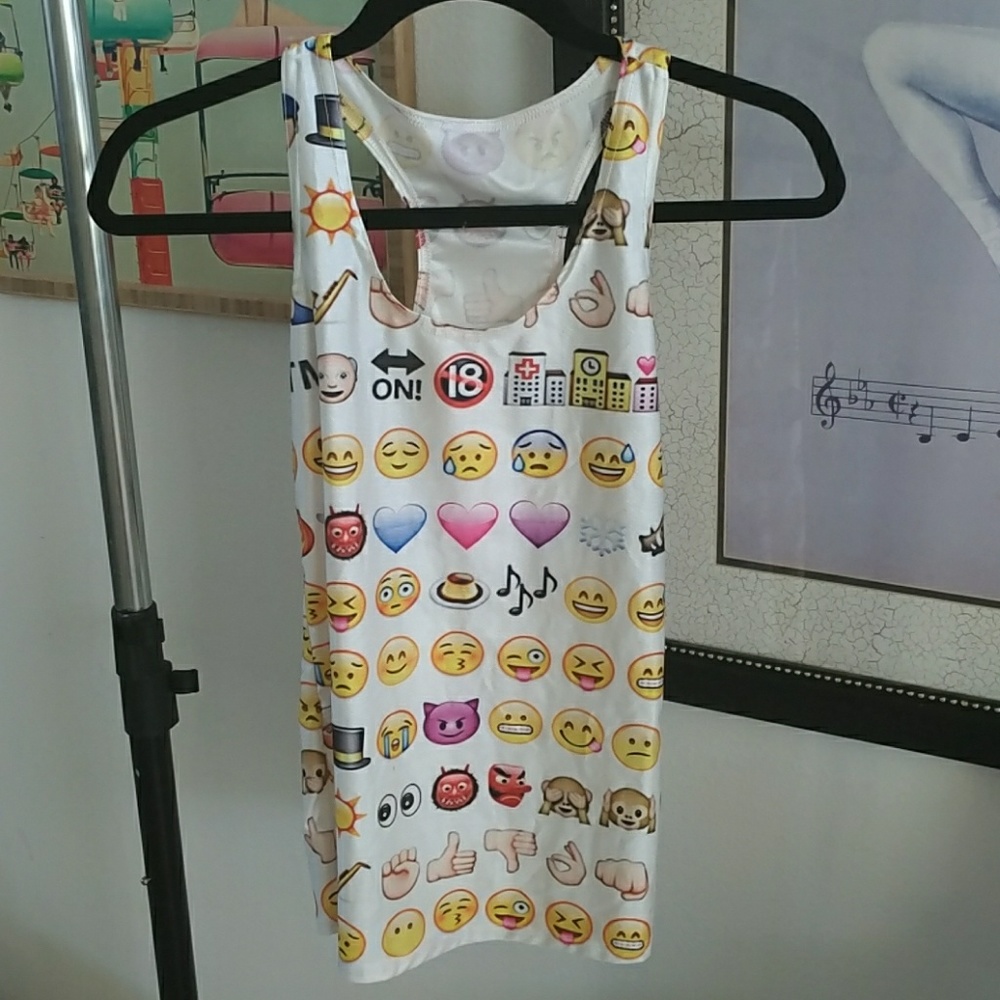 Emoji tank